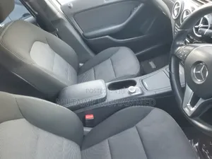 Mercedes-Benz B-Class B180 Petrol 2012 Silver