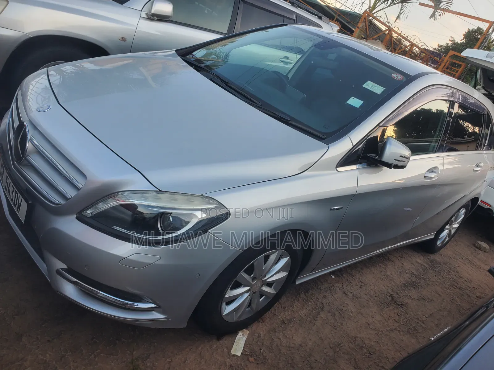 Mercedes-Benz B-Class B180 Petrol 2012 Silver