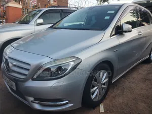 Mercedes-Benz B-Class B180 Petrol 2012 Silver