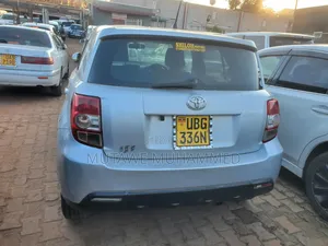 Toyota IST 2008 Silver