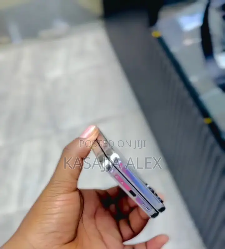 New Samsung Galaxy Z Flip5 512 GB Blue