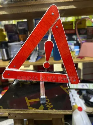 Triangle Reflectors