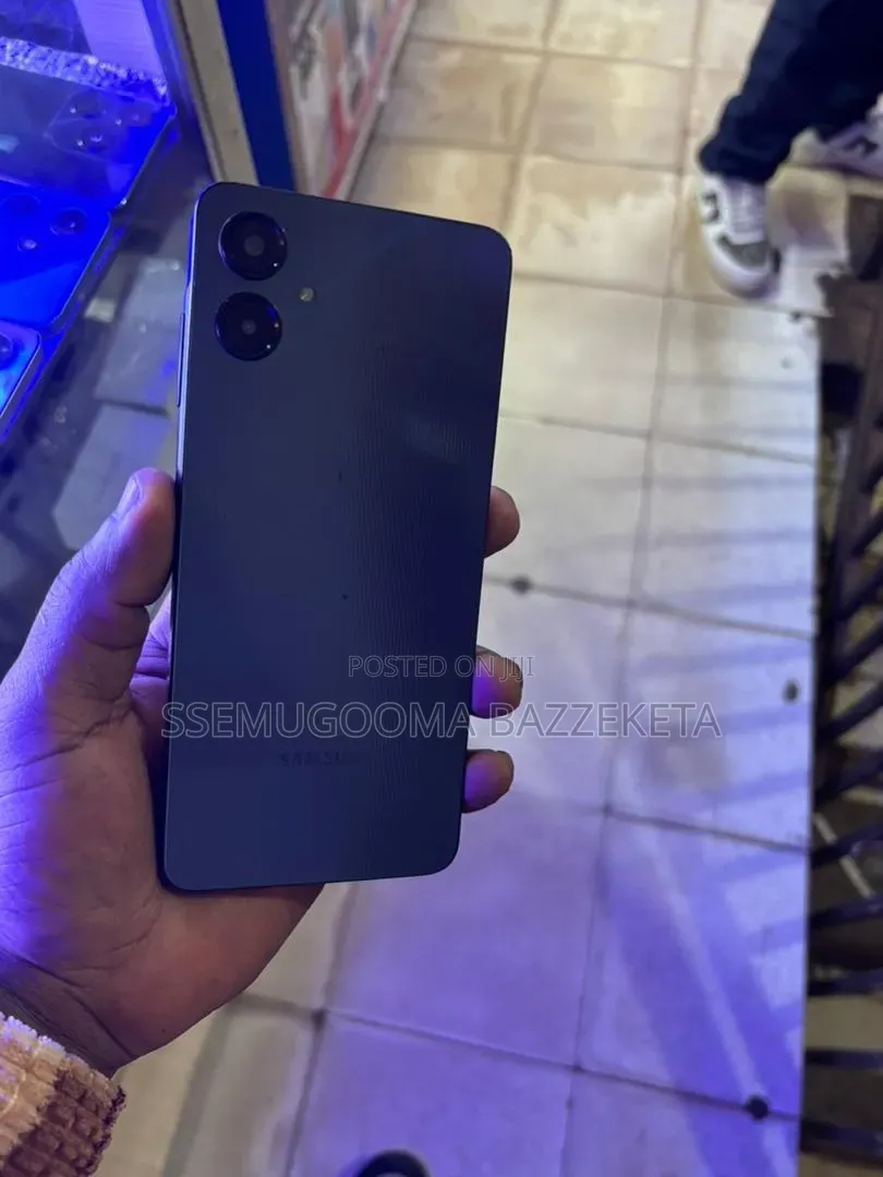 Samsung Galaxy A06 64 GB Blue