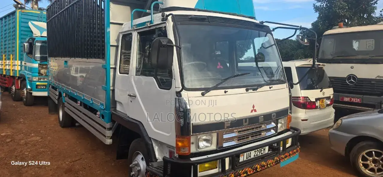 Fuso Fighter Food Truck