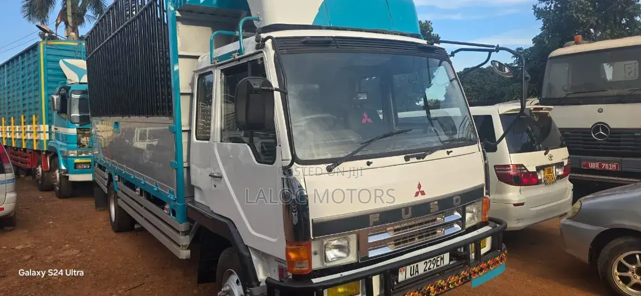 Fuso Fighter Food Truck