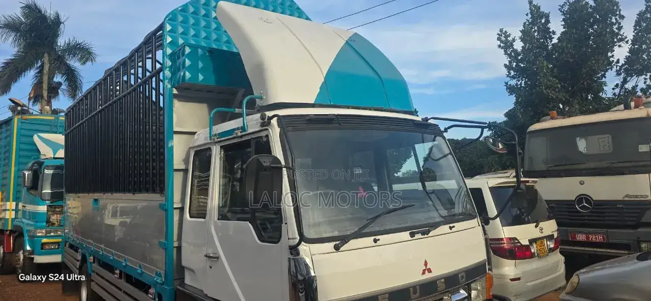 Fuso Fighter Food Truck