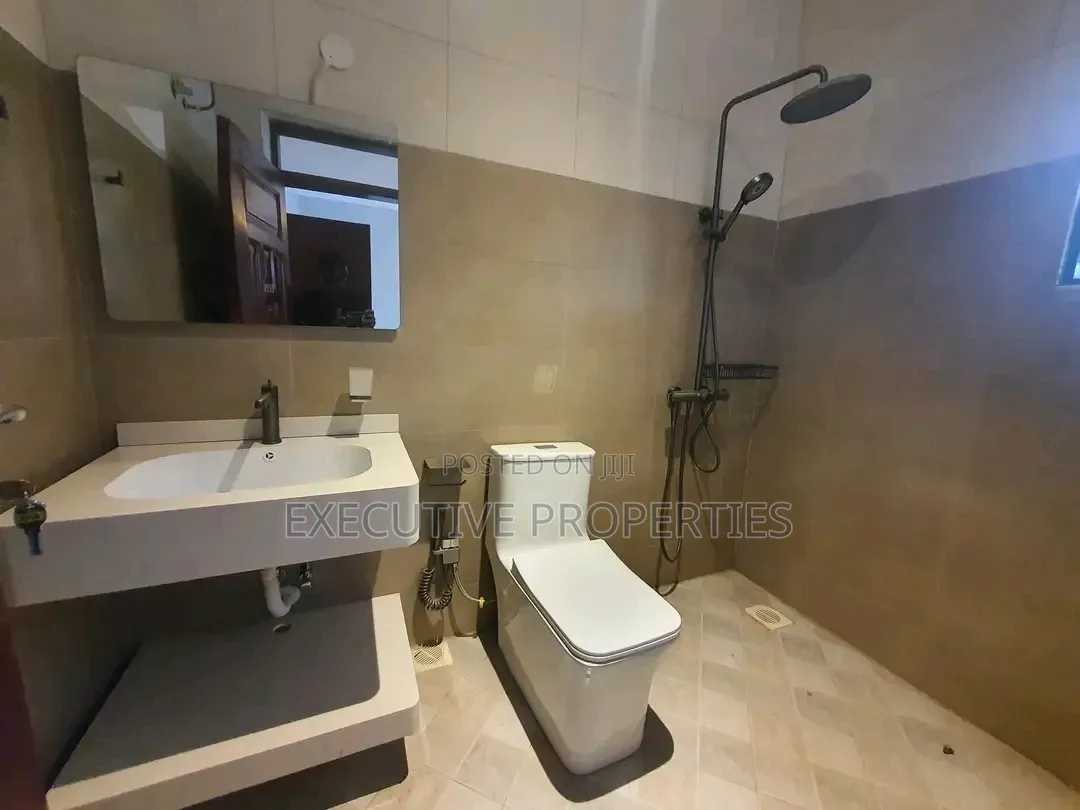 1bdrm Apartment in Lweza, Central Division for rent