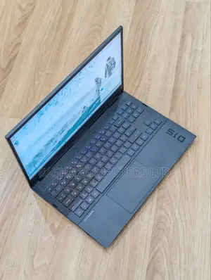 New Laptop Dell G15 5511 16GB Intel Core i7 SSD 512GB