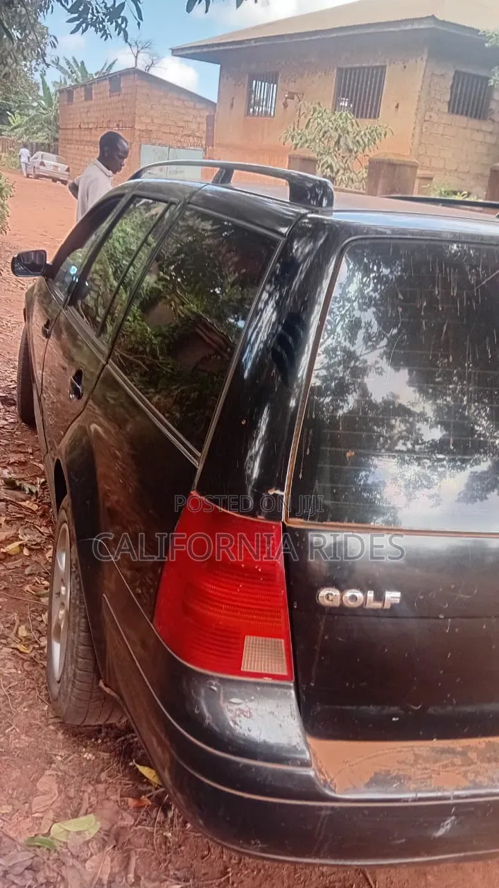 Volkswagen Golf 2000 Black