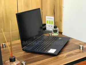 New Laptop HP Victus 15 16GB AMD Ryzen 7 SSHD+SSD 512GB