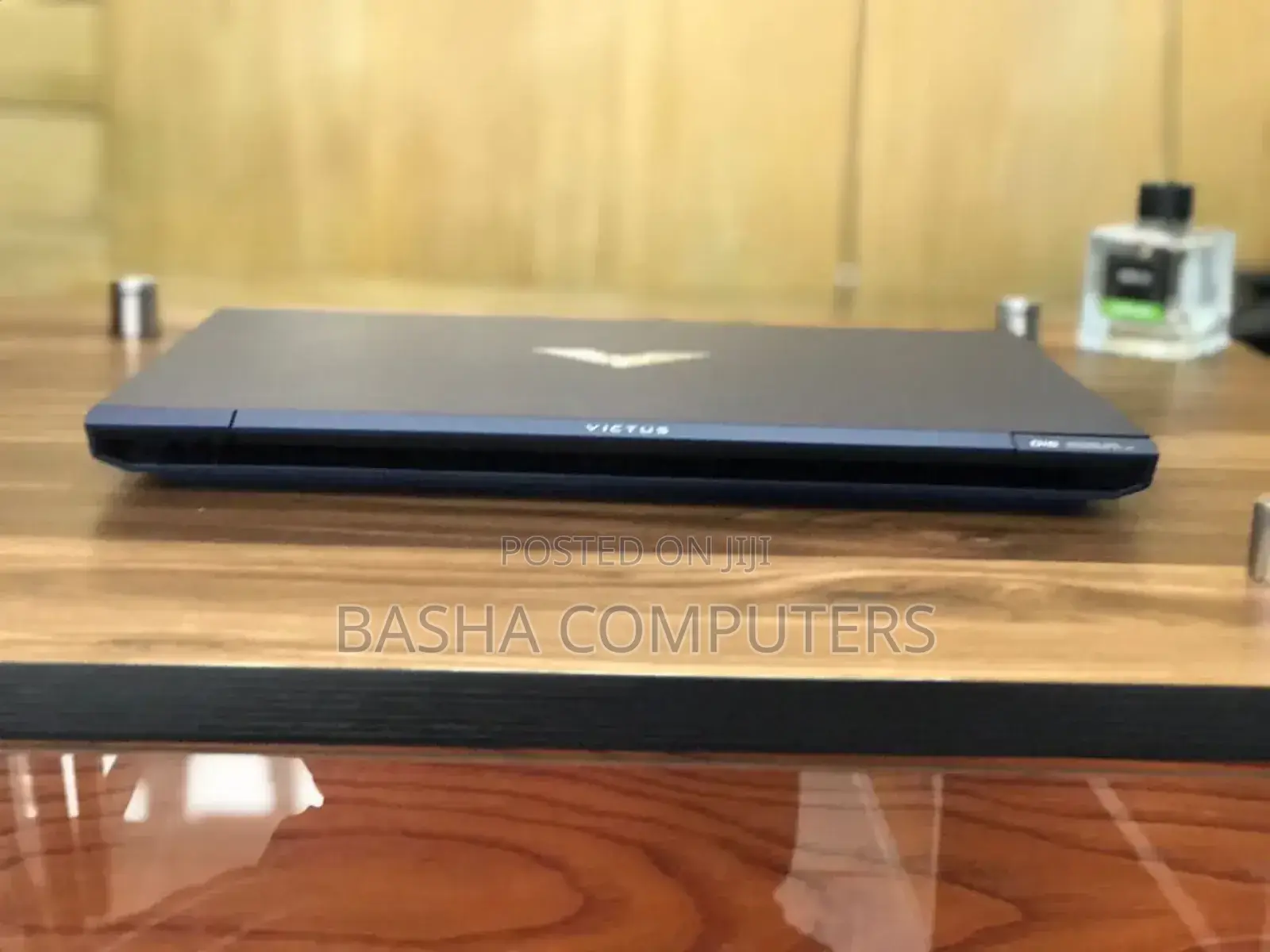 New Laptop HP Victus 15 16GB AMD Ryzen 7 SSHD+SSD 512GB