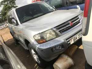 Mitsubishi Pajero 1999 Silver