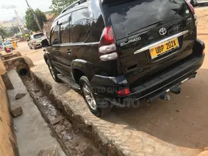 Toyota Land Cruiser Prado 2010 Black