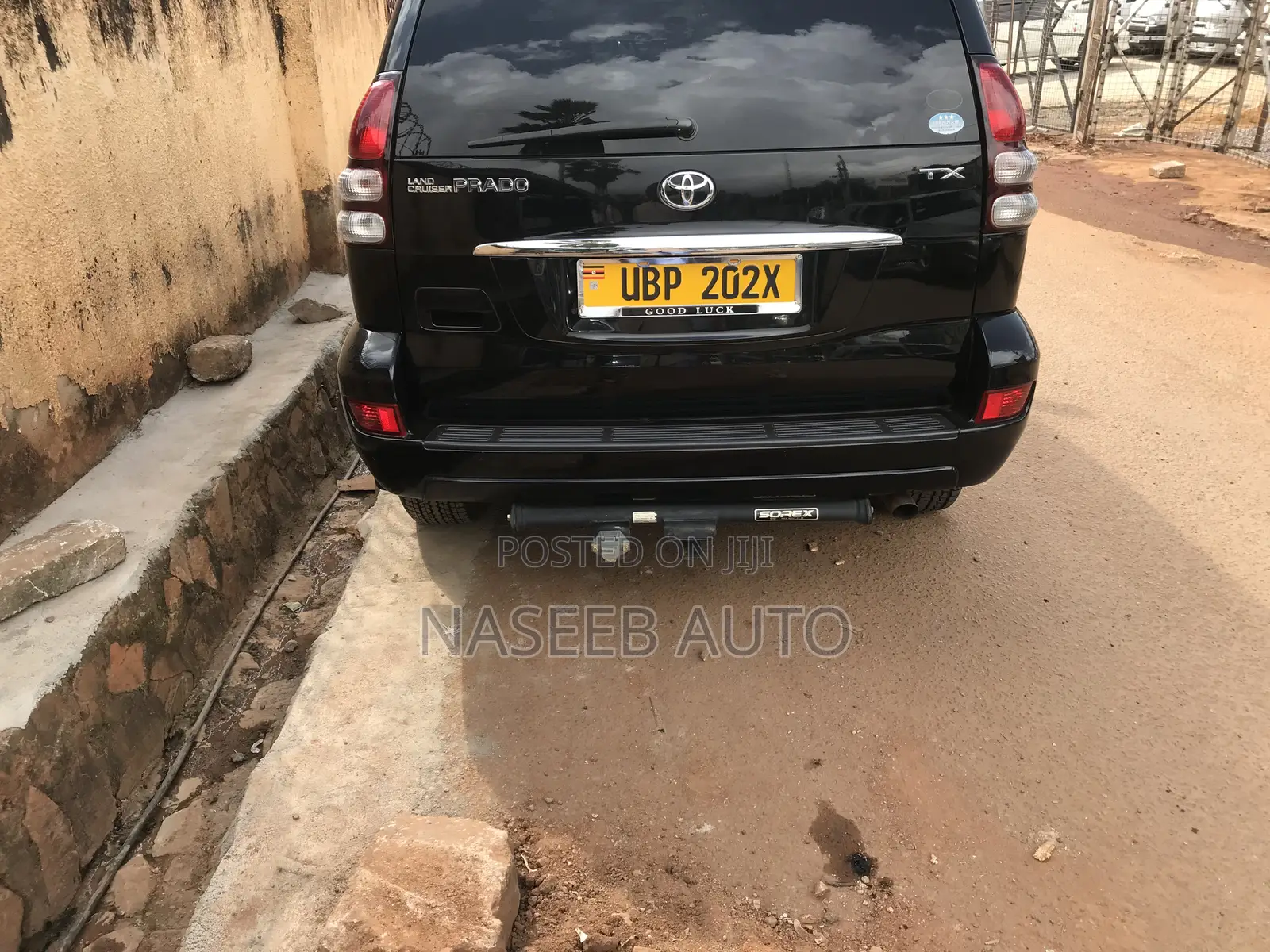Toyota Land Cruiser Prado 2010 Black
