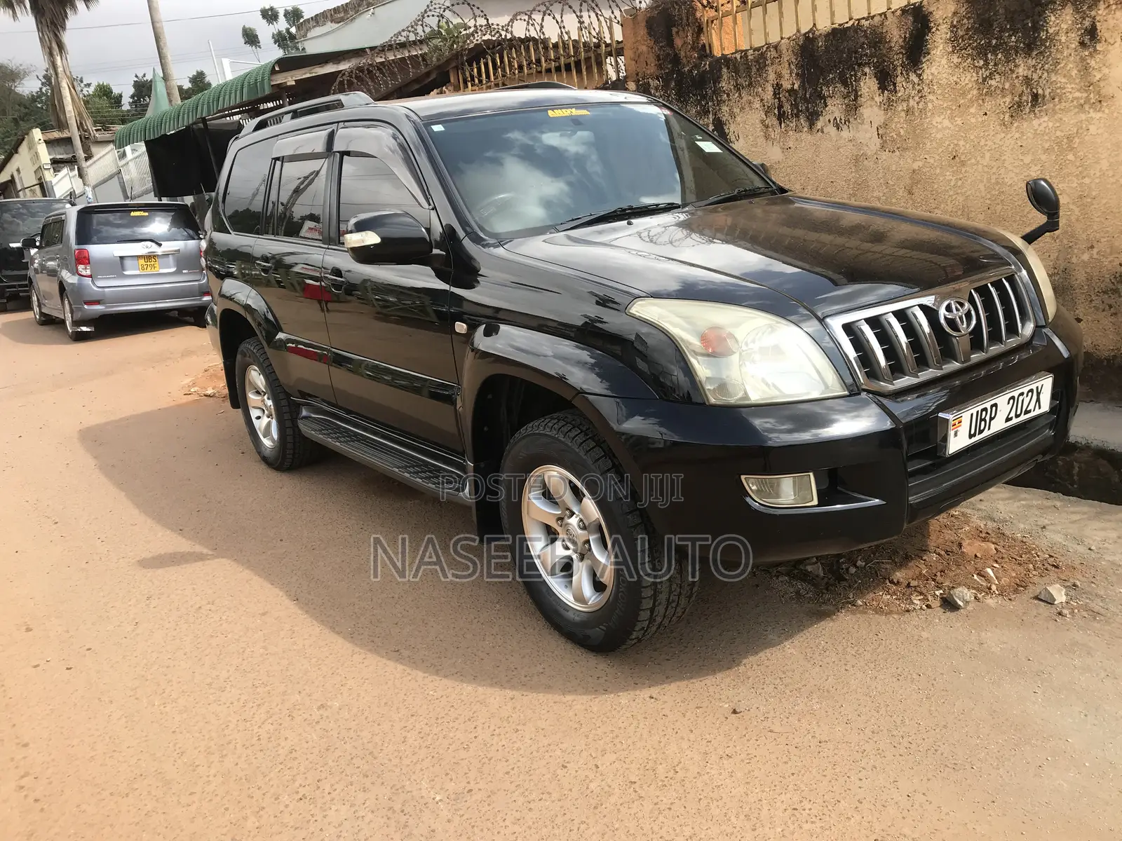 Toyota Land Cruiser Prado 2010 Black