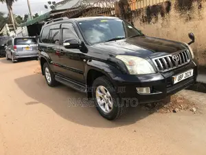 Toyota Land Cruiser Prado 2010 Black