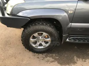 Toyota Land Cruiser Prado 2009 Gray