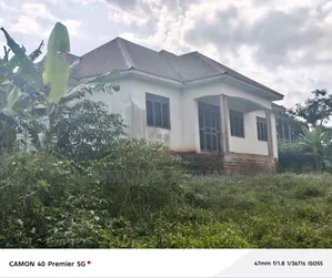 3bdrm Bungalow in Nabusugwe, Central Division for sale