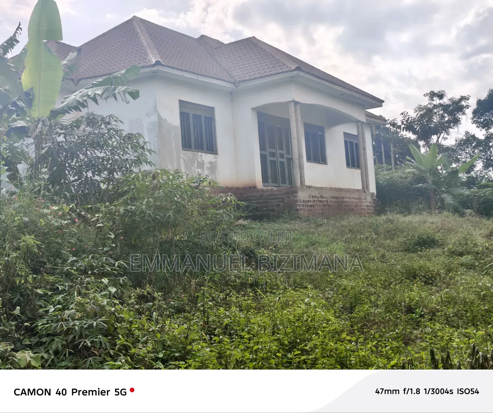 3bdrm Bungalow in Nabusugwe, Central Division for sale