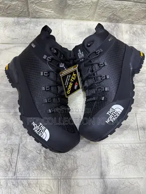 North Face Black Summit Trek