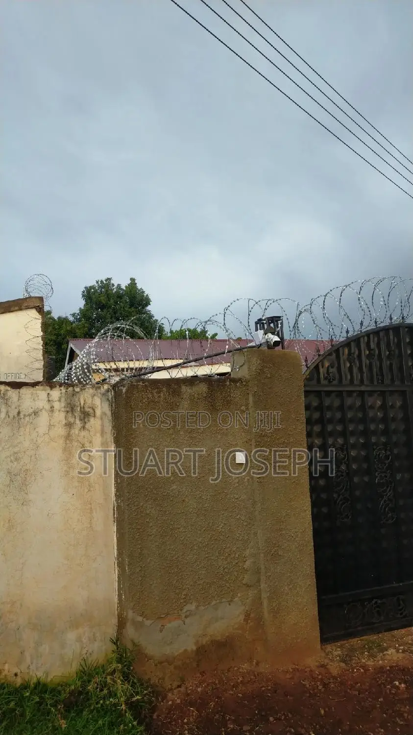 Electric Fence and Electric Fence Accessories
