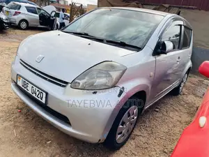 Toyota Passo 2007 Silver