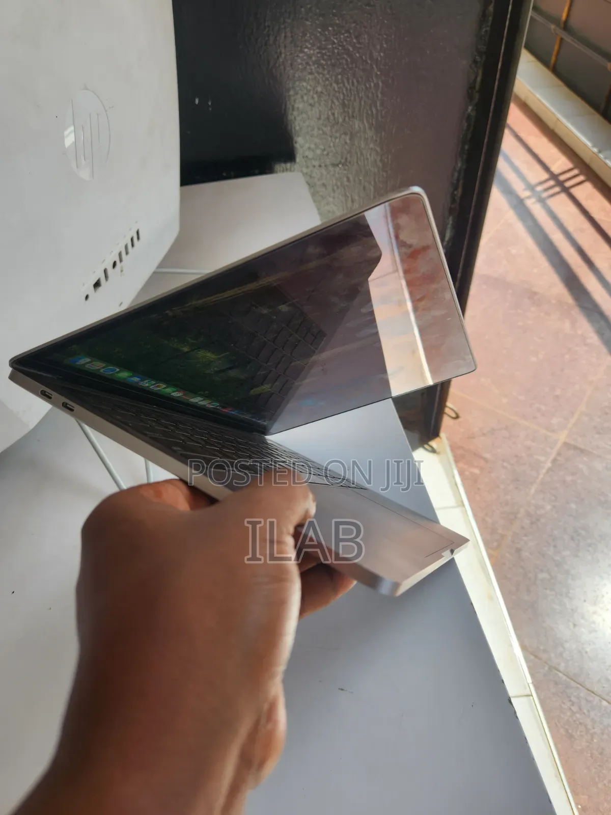 Laptop Apple MacBook 2018 16GB Intel Core i5 SSD 512GB