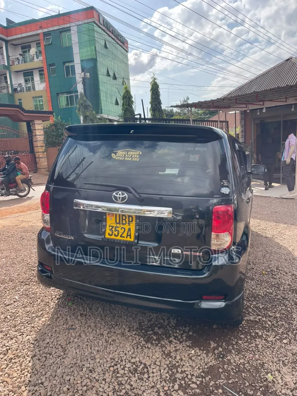 Toyota Corolla Rumion 2010 Black
