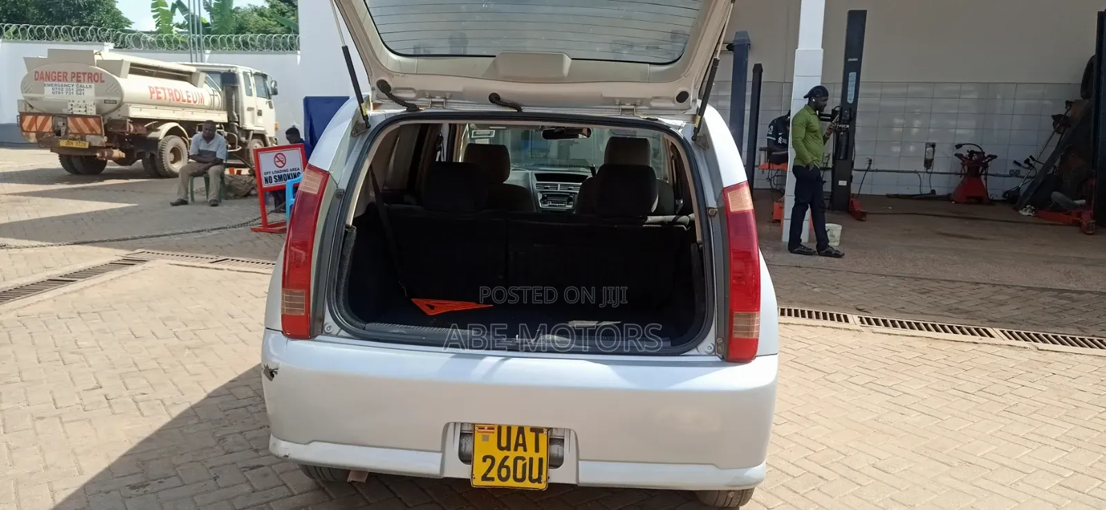 Toyota Opa 2002 Silver