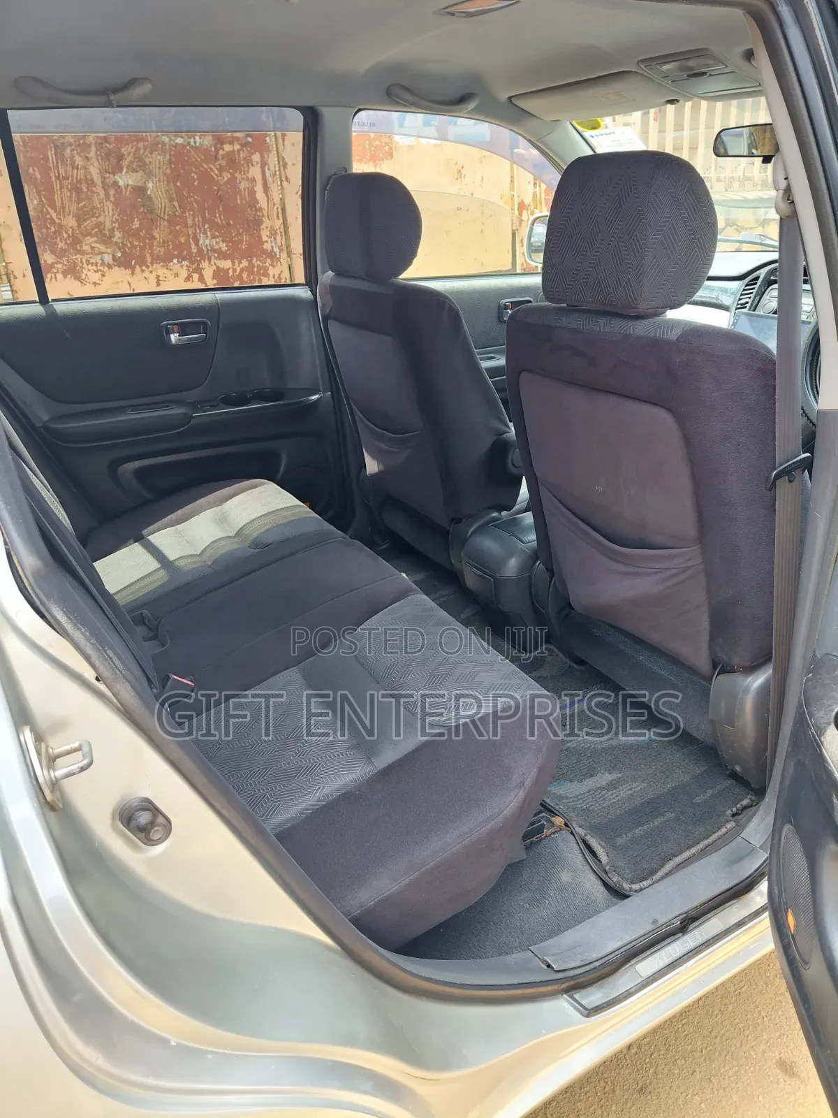 Toyota Kluger 2004 Silver