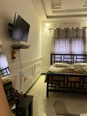 3bdrm Mansion in Kelizer Estates, Gombe for sale