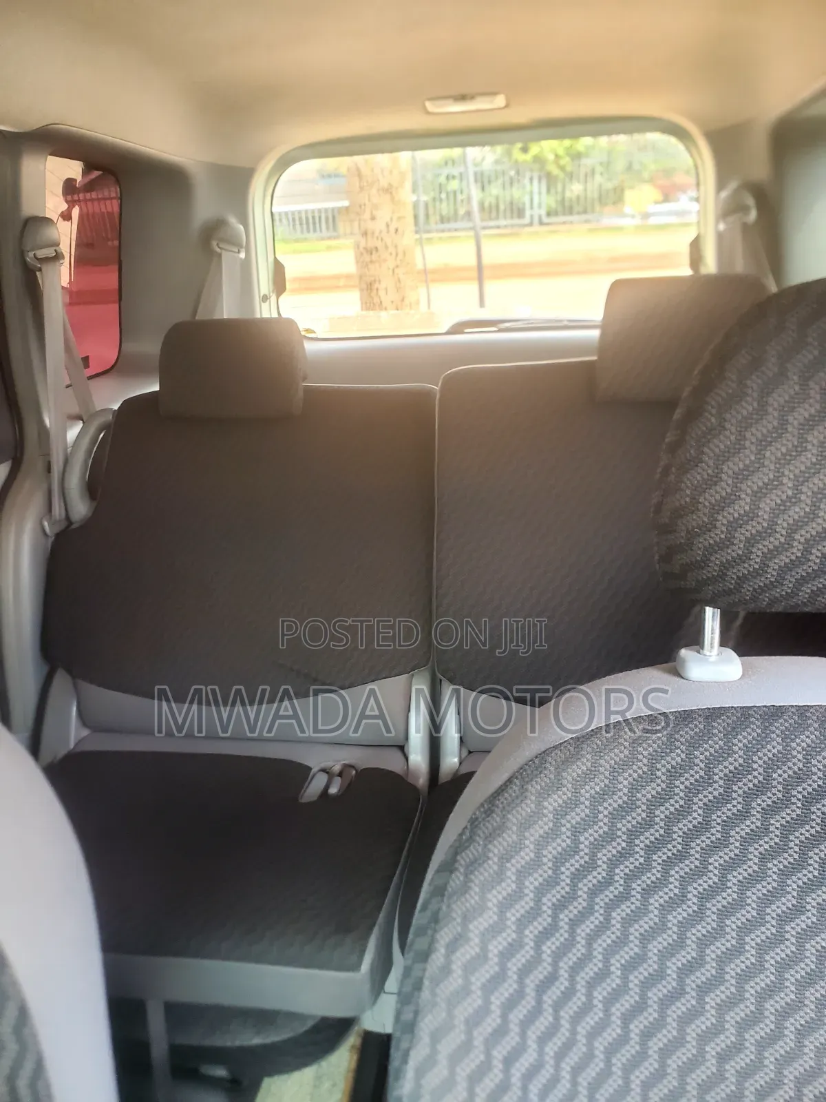 Toyota Sienta 2008 Green