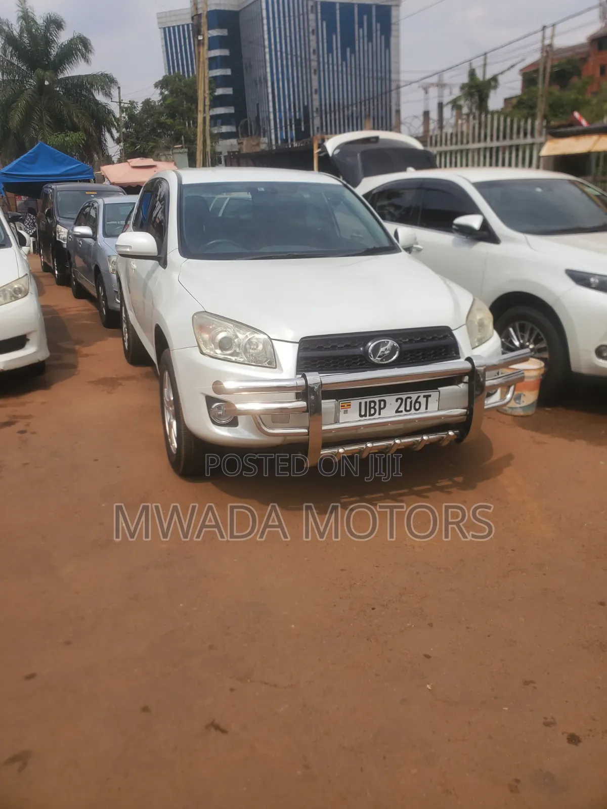 Toyota RAV4 2010 White