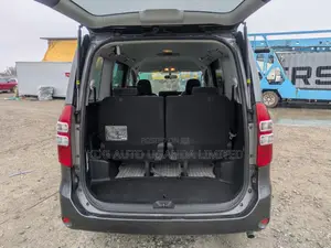 Toyota Noah 2.0 143hp FWD (8 Seater) 2011 Gray