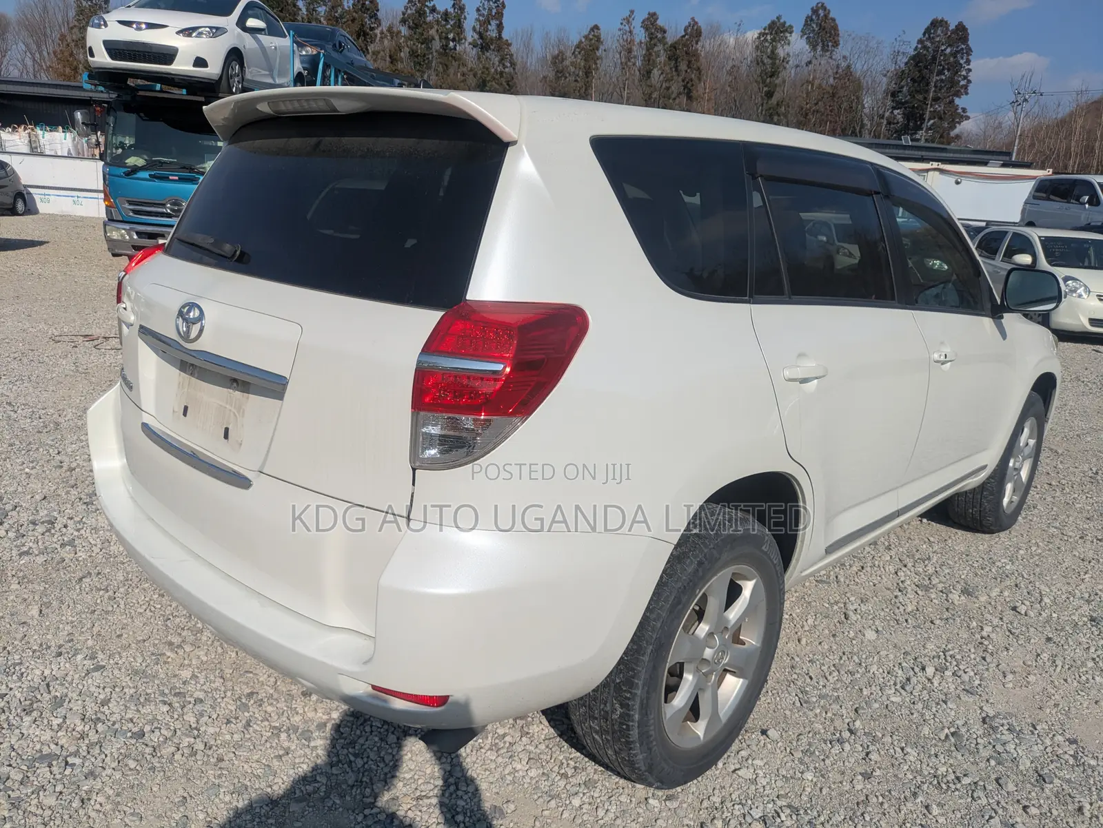 Toyota Vanguard 2011 Pearl