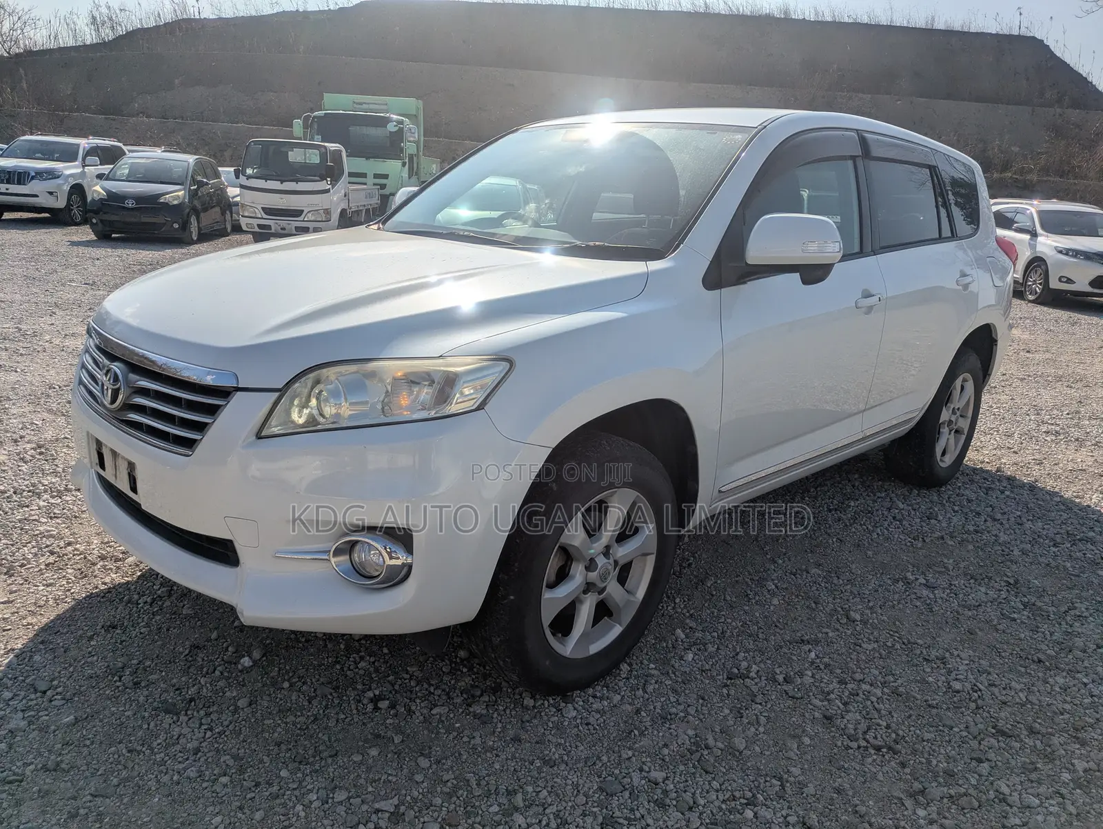 Toyota Vanguard 2011 Pearl
