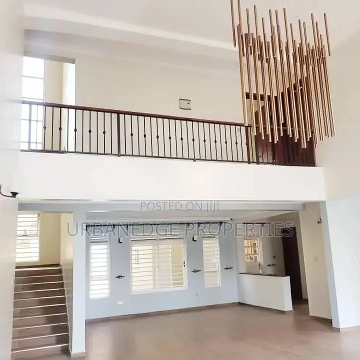 6bdrm Mansion in Munyonyo, Central Division for rent