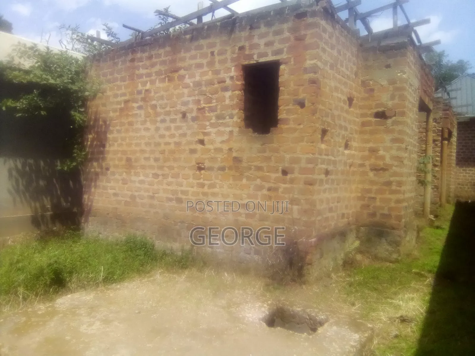 2bdrm House in Kalagala for sale