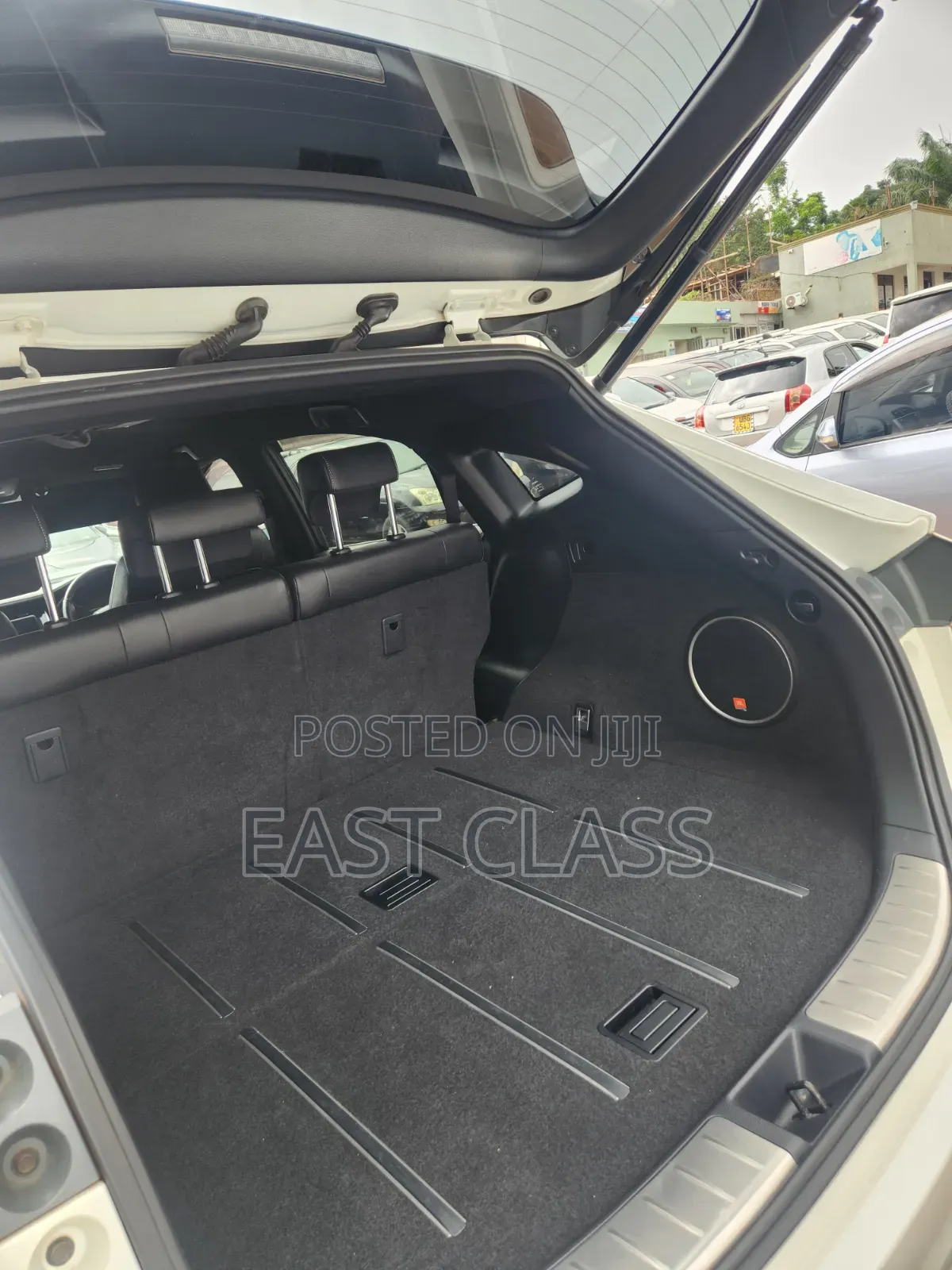 Toyota Harrier 2.0 2016 White