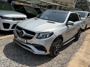 Mercedes-Benz M Class ML350 4MATIC 4dr SUV AWD (3.5L 6cyl 7A) 2015 Silver