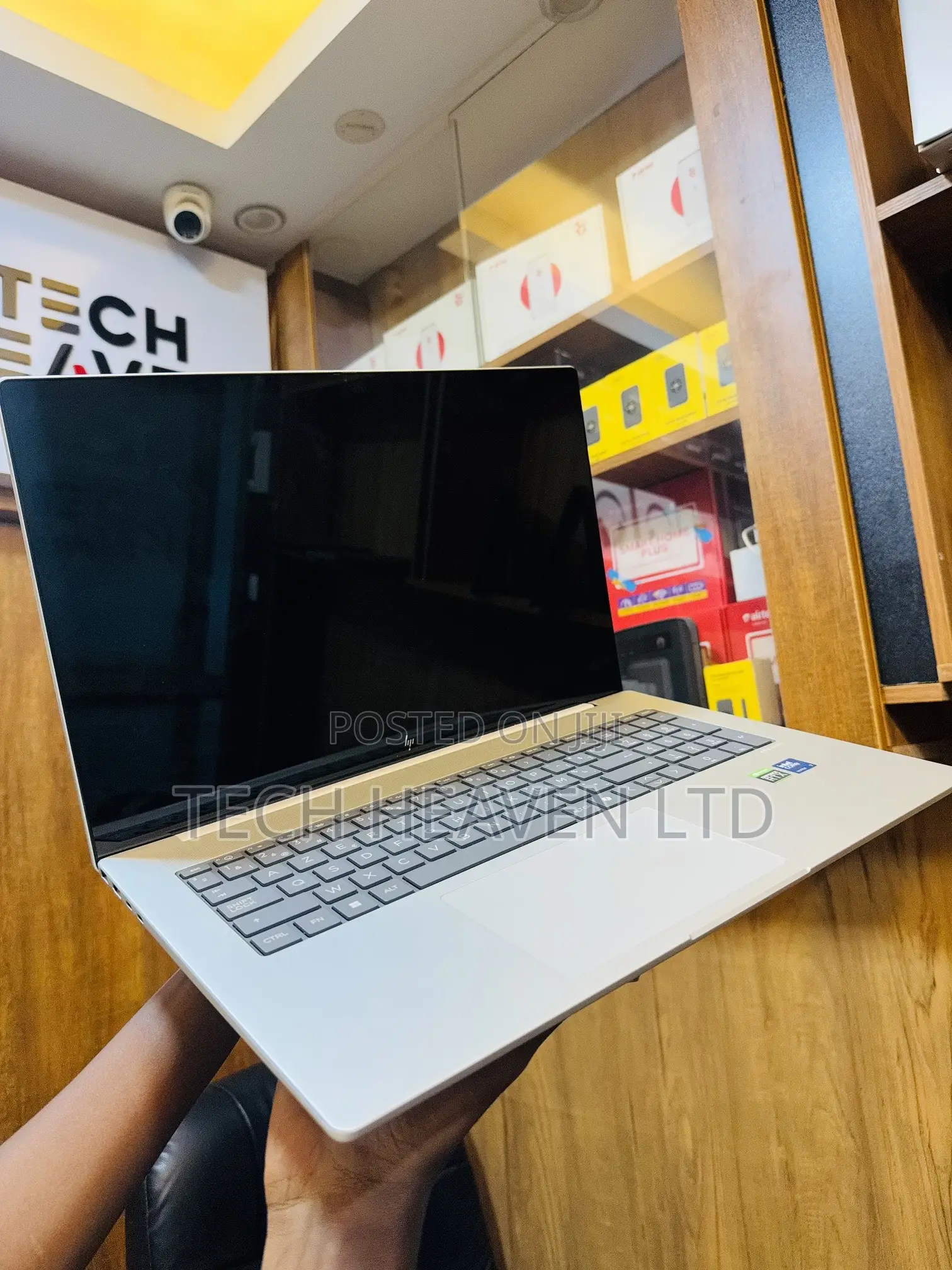 Laptop HP Envy 17 32GB Intel Core Ultra 7 SSD 1T