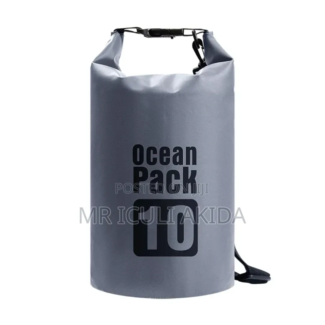 10ltr Waterproof Dry Roll Top Bags WTH Shoulder Strap Fr Easy Carrying