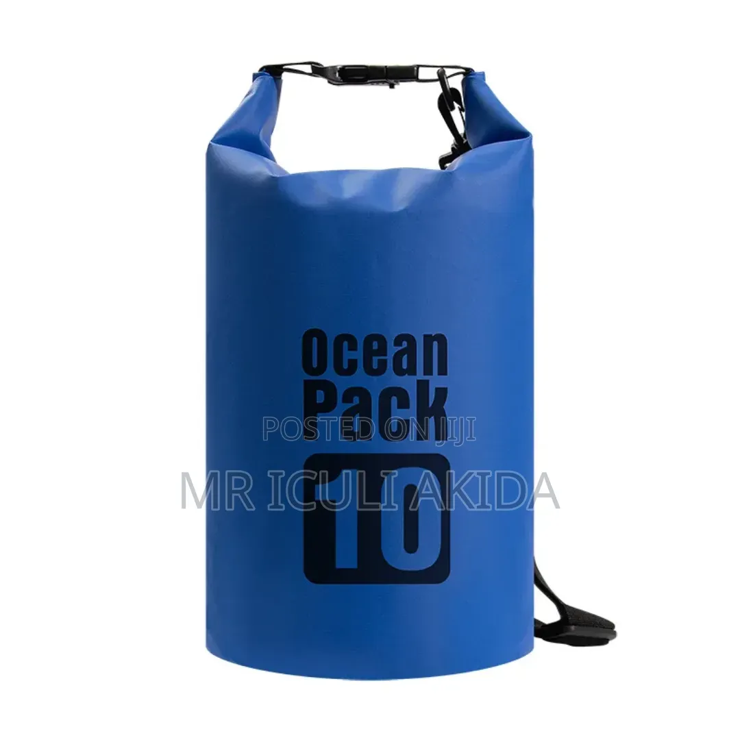 10ltr Waterproof Dry Roll Top Bags WTH Shoulder Strap Fr Easy Carrying