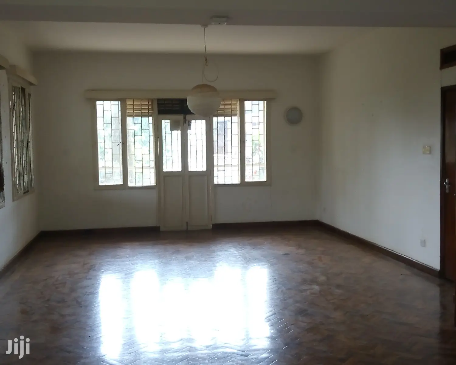 4bedrooms House Is Available for Rent in Kololo