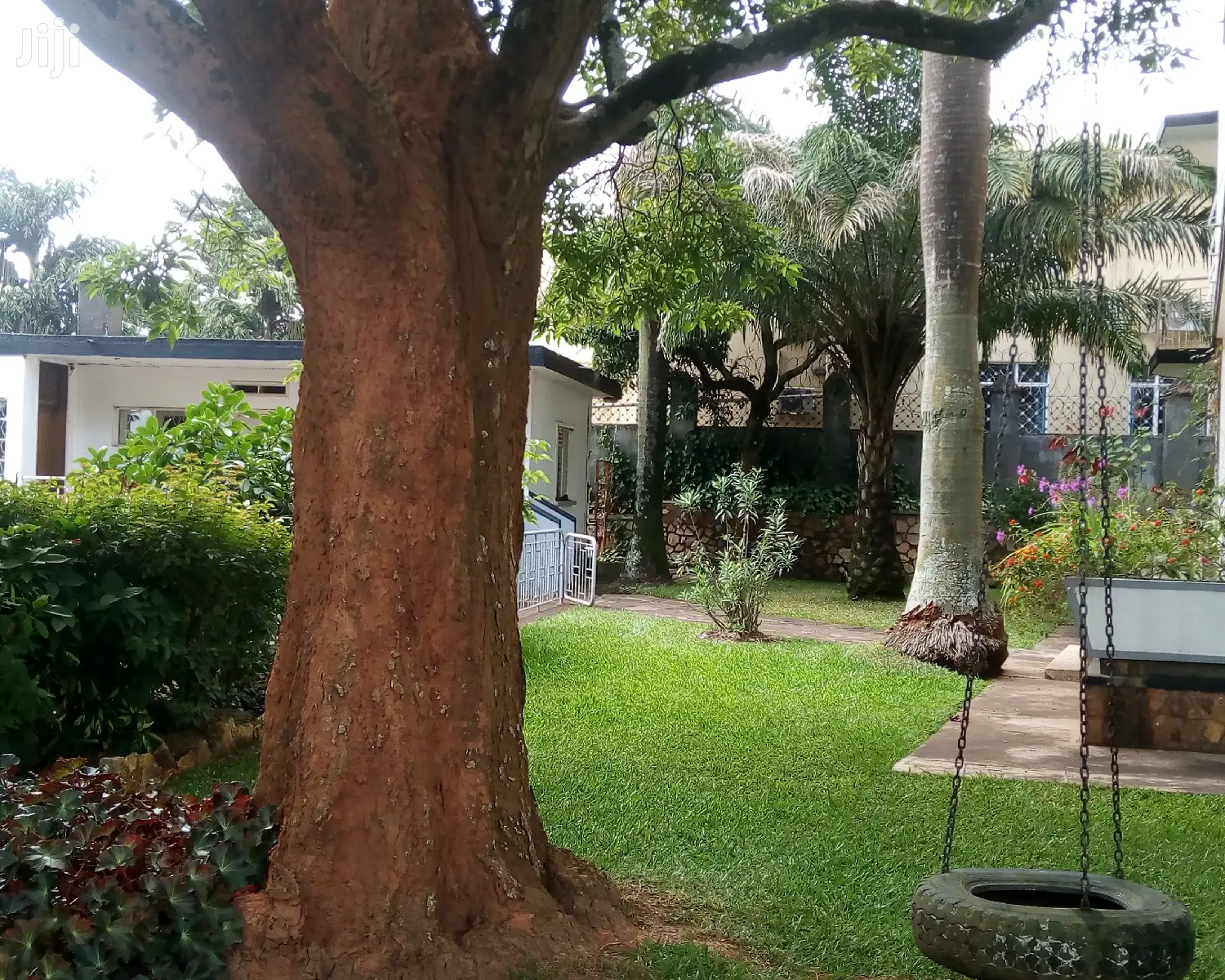 4bedrooms House Is Available for Rent in Kololo