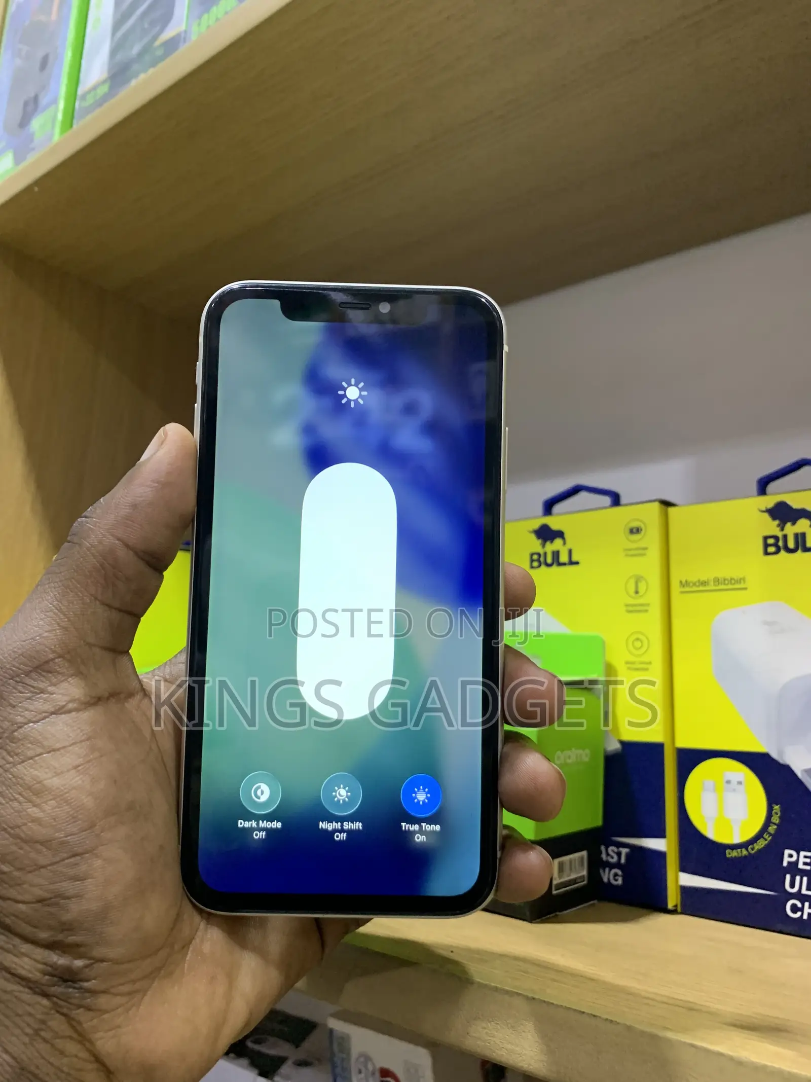 Apple iPhone 11 64 GB White