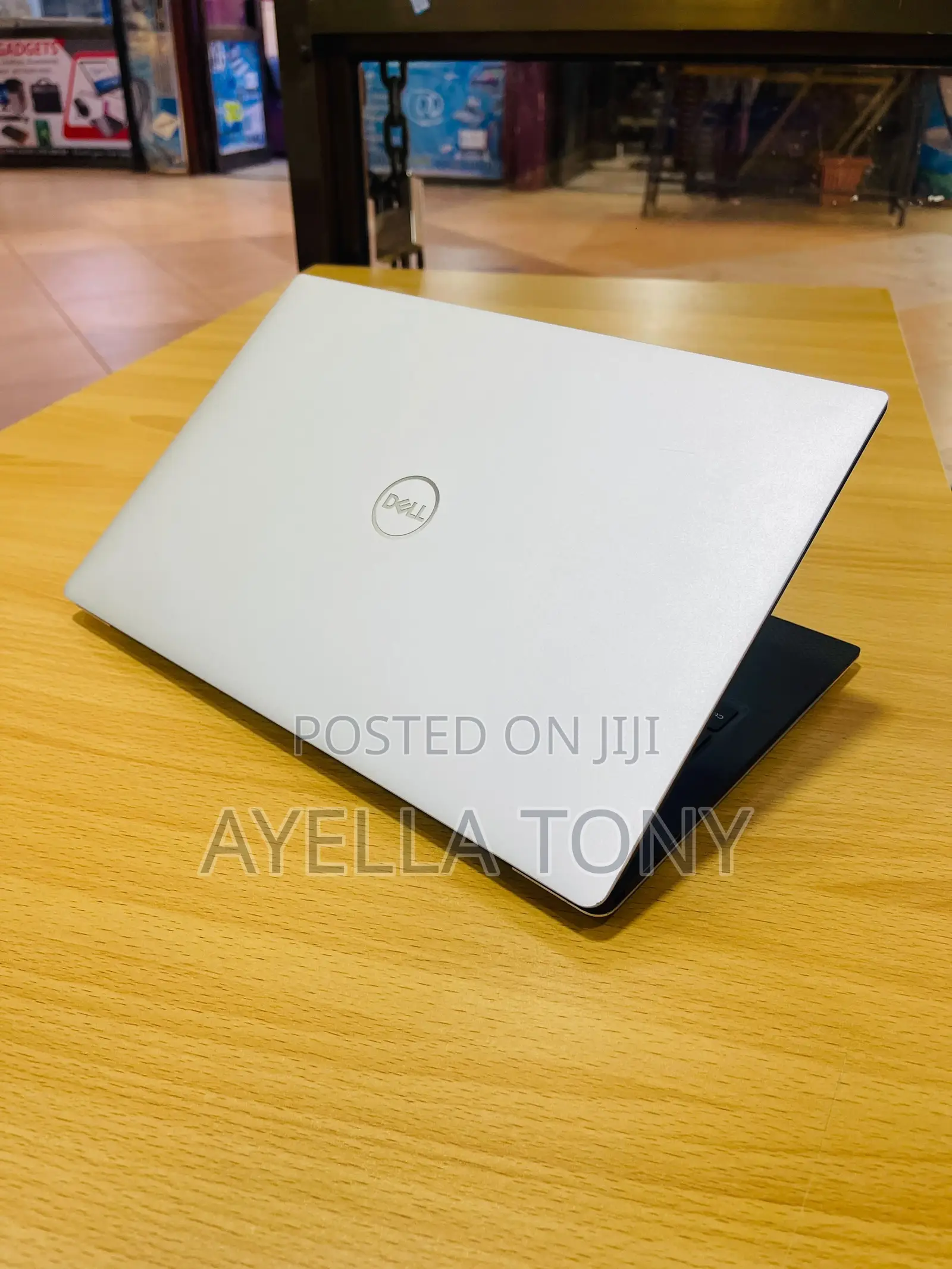 New Laptop Dell XPS 13 9310 16GB Intel Core i7 SSD 512GB
