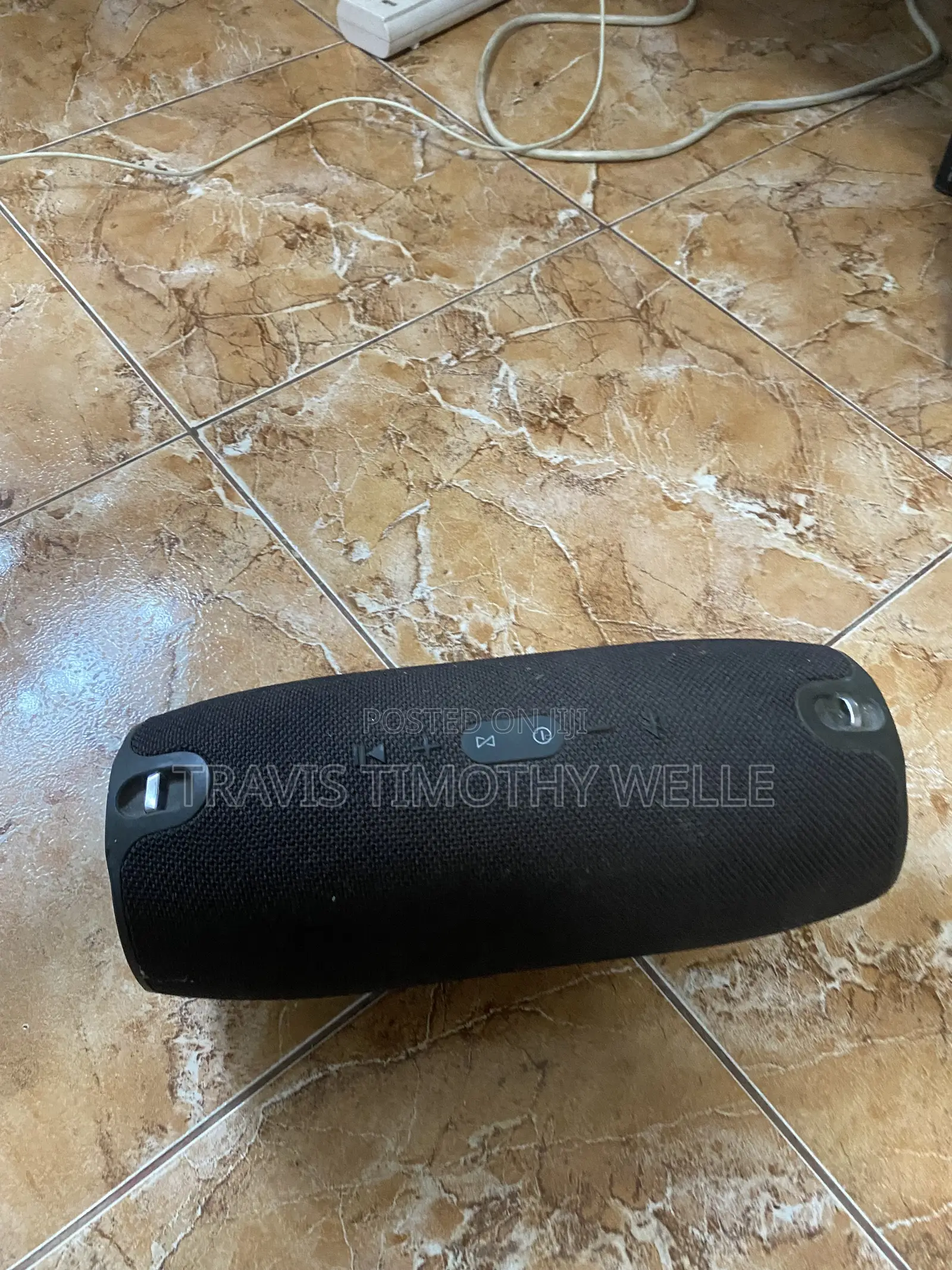 JBL Xtreme(No Charger)