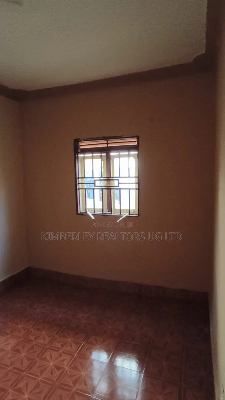 2bdrm House in Division A for sale