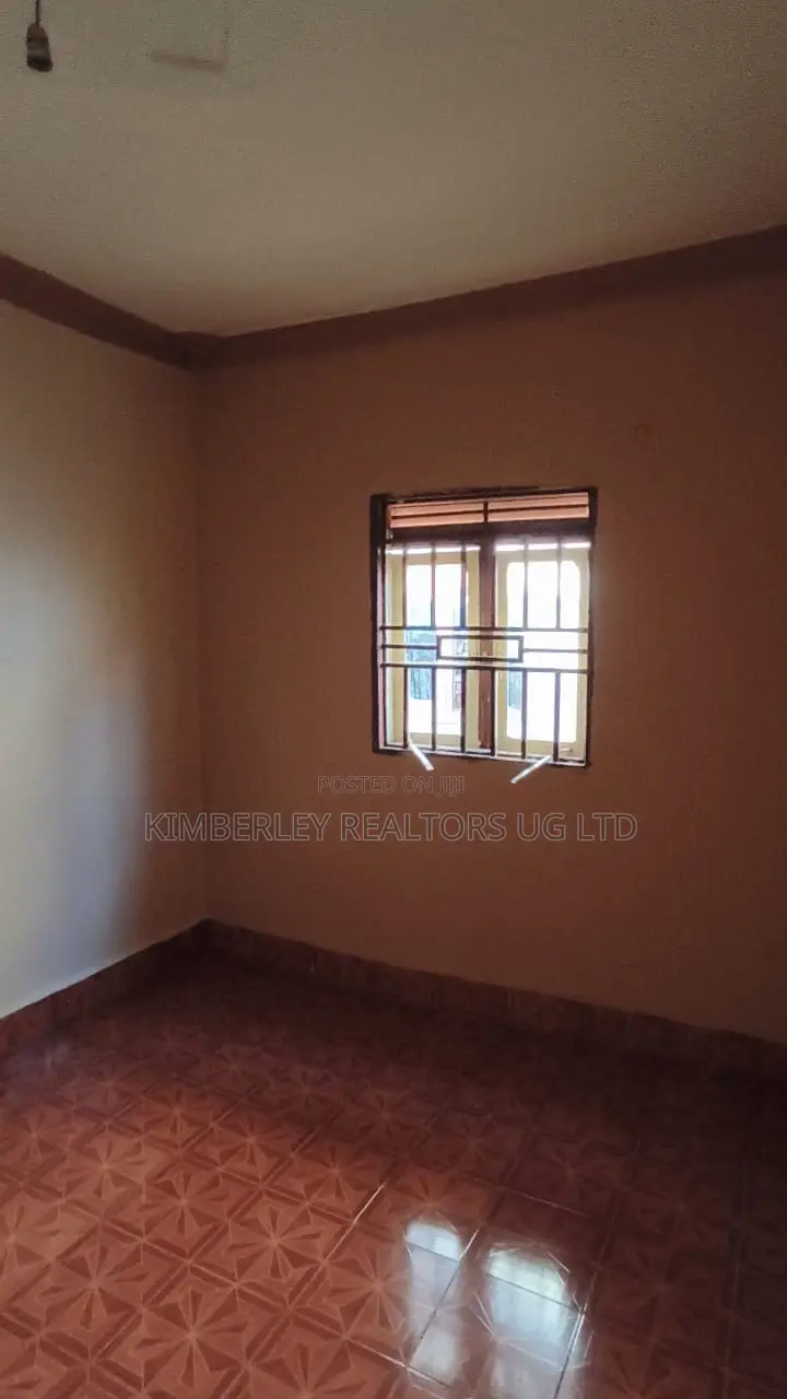 2bdrm House in Division A for sale